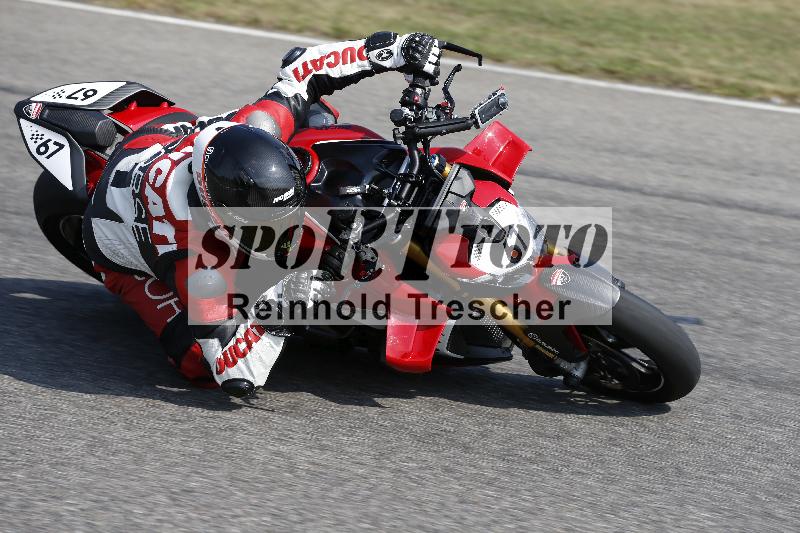 /Archiv-2025/49 26.08.2025 Cornu Master School ADR/rot-rouge/67